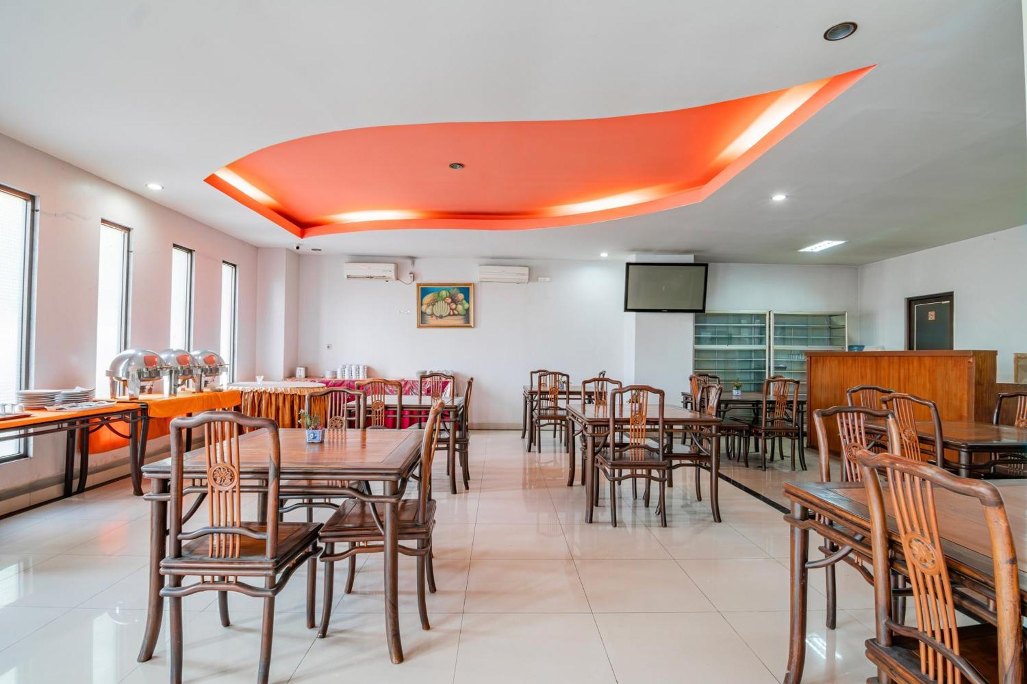 Collection O Pusat Kota Pekanbaru Near Mall Ska Formerly Hotel Olgaria Kültér fotó